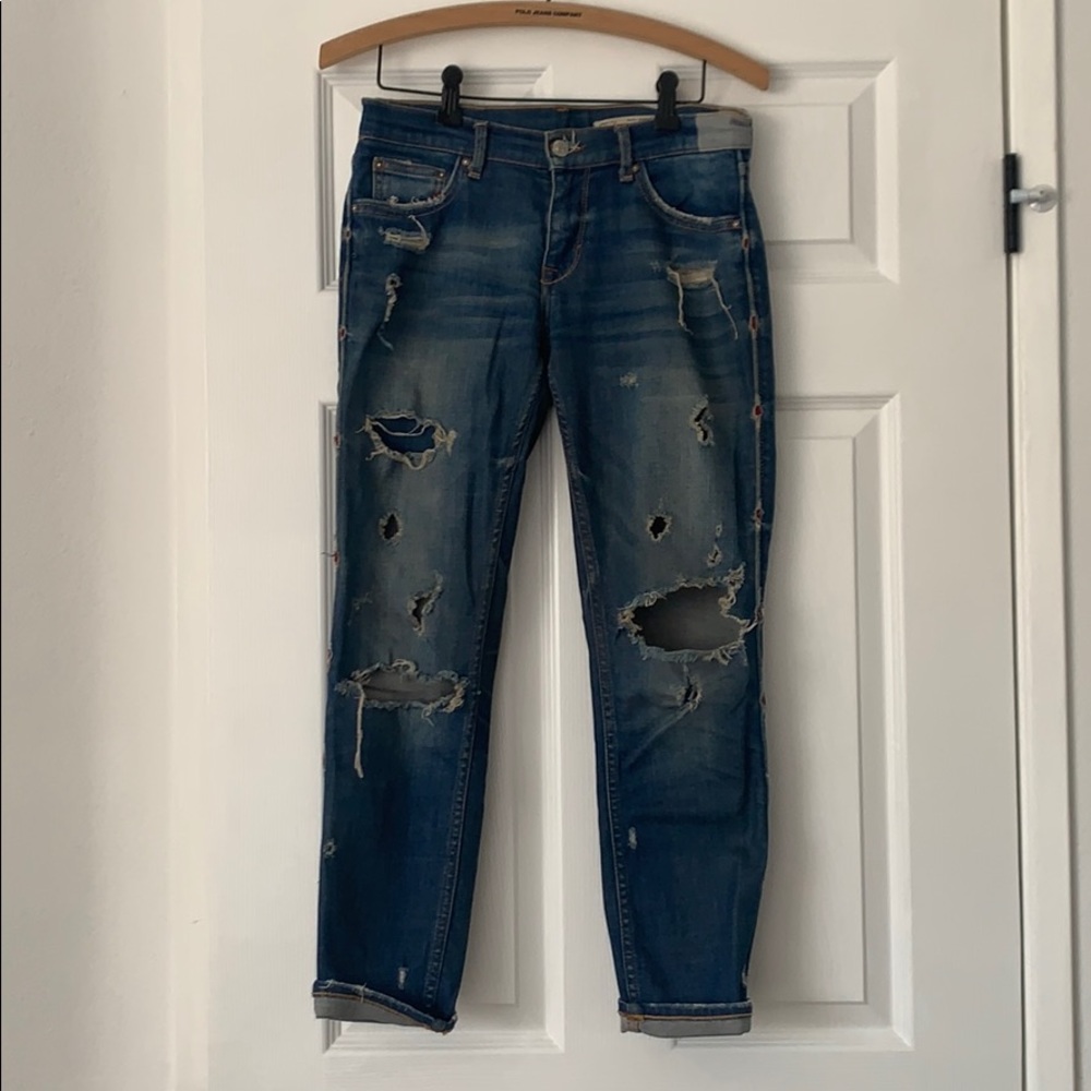 Zara Relaxed Fit Destroyed Boyfriend Jeans